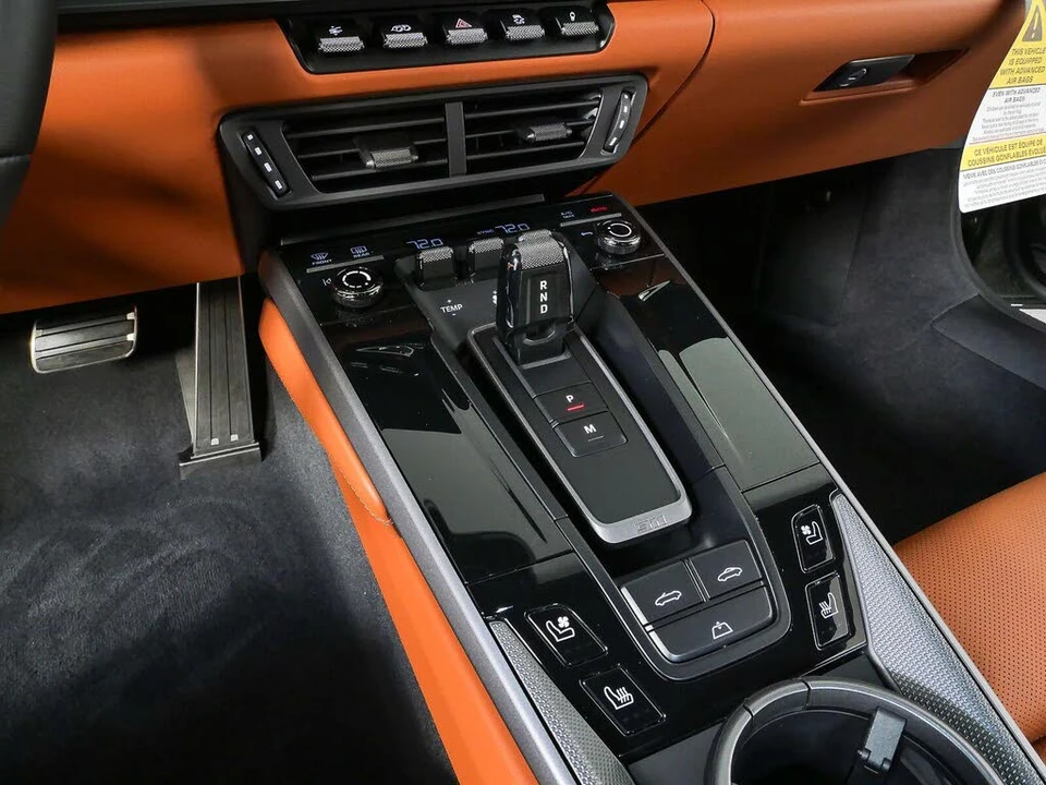 2026 Porsche 992 Carrera - Image 17 of 31