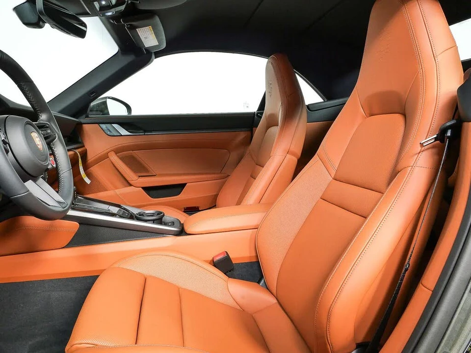 2026 Porsche 992 Carrera - Image 5 of 31
