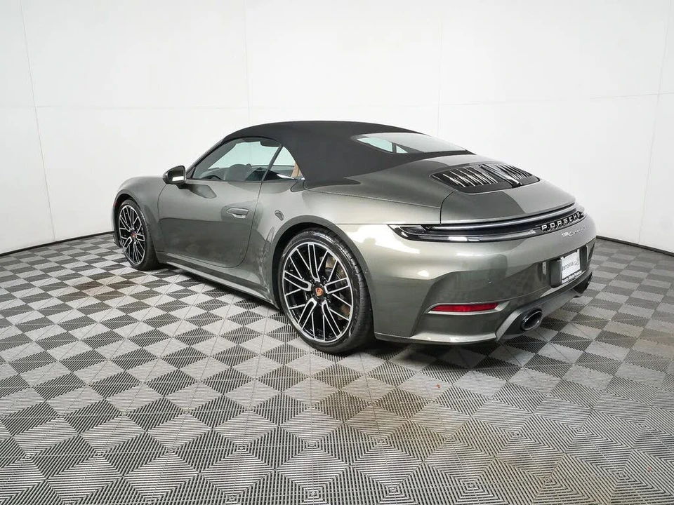 2026 Porsche 992 Carrera - Image 3 of 31
