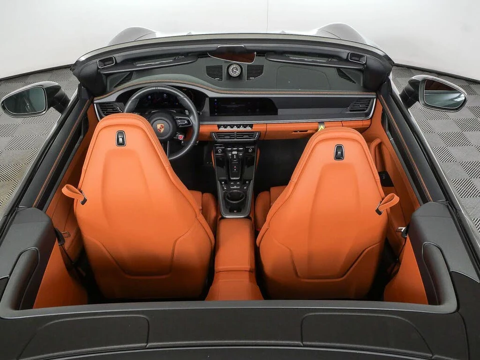2026 Porsche 992 Carrera - Image 23 of 31