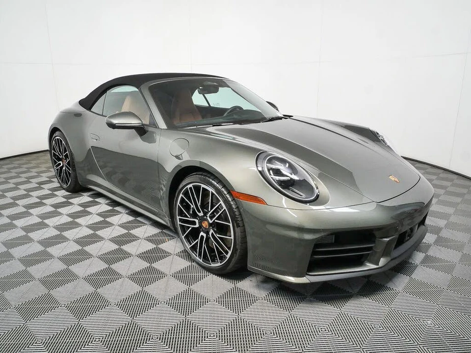 2026 Porsche 992 Carrera - Image 24 of 31