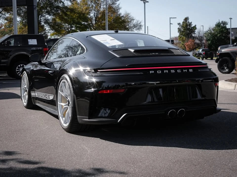 2026 Porsche 992 GT3 - Image 5 of 20