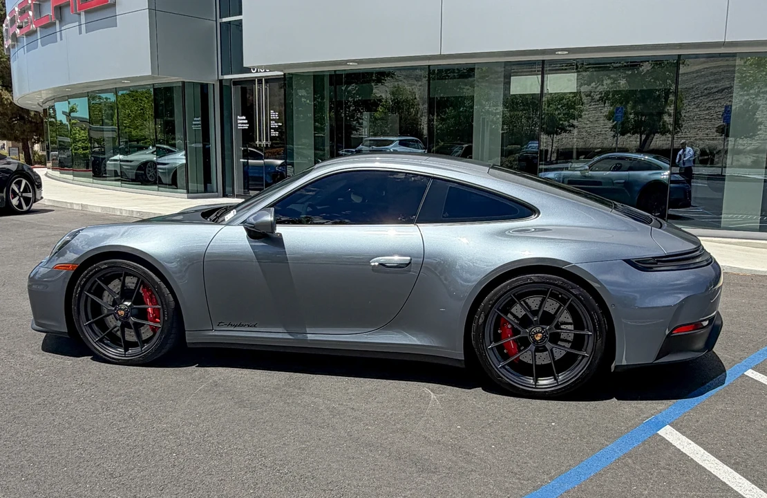 2026 Porsche 992 Carrera GTS - Image 11 of 31