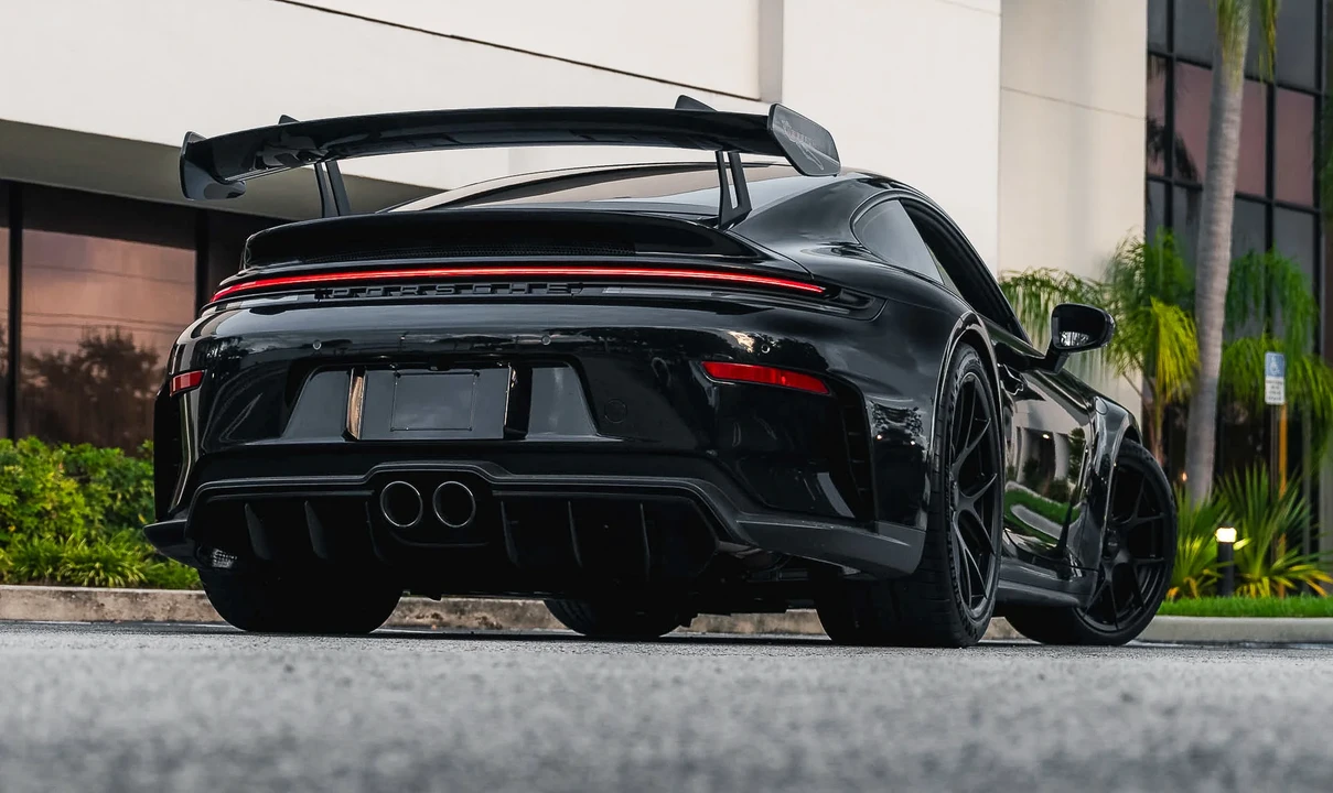 2026 Porsche 992 GT3 - Image 15 of 31