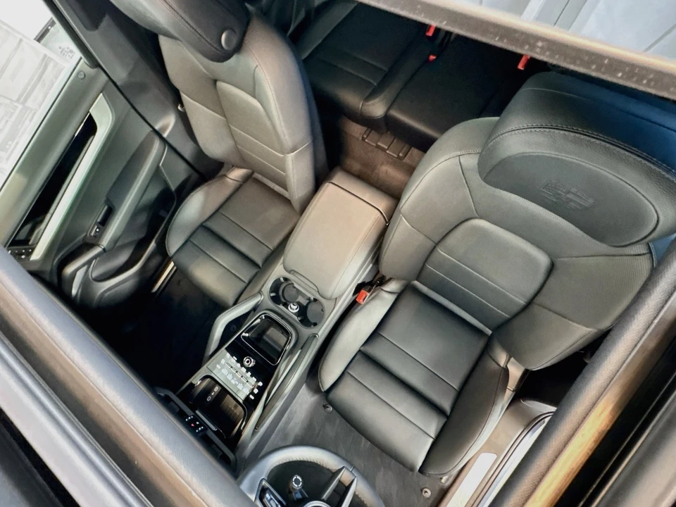 2026 Porsche 9Y0/9Y3 Cayenne - Image 20 of 29