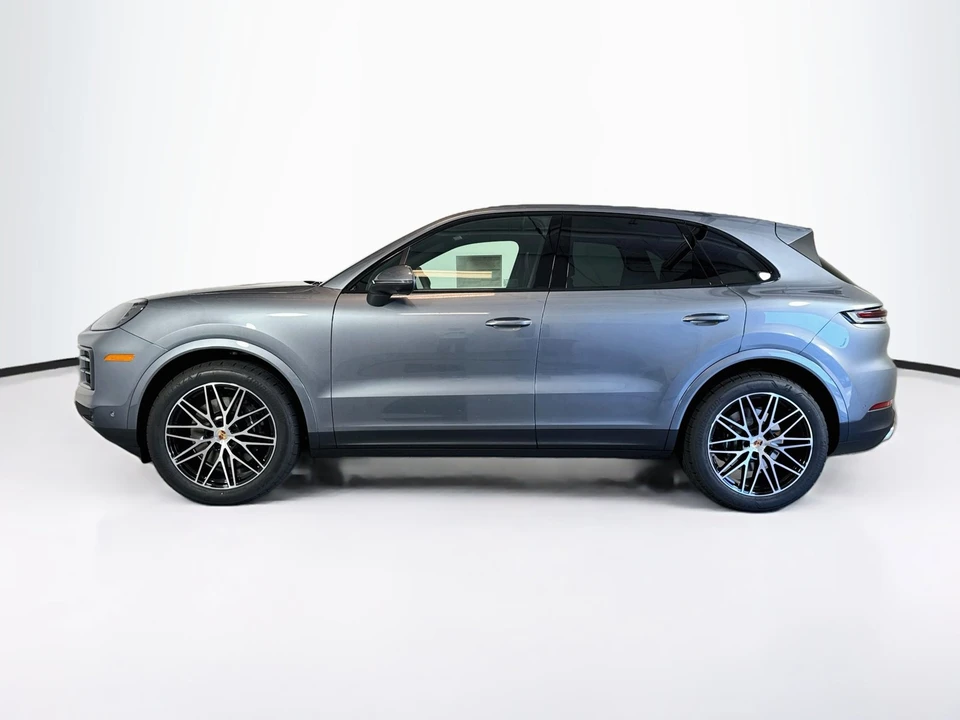 2026 Porsche 9Y0/9Y3 Cayenne - Image 2 of 29