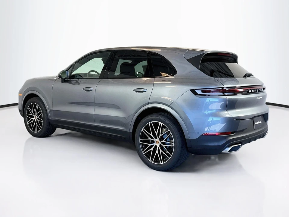 2026 Porsche 9Y0/9Y3 Cayenne - Image 3 of 29