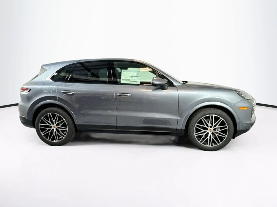 2026 Porsche 9Y0/9Y3 Cayenne - Image 8 of 29