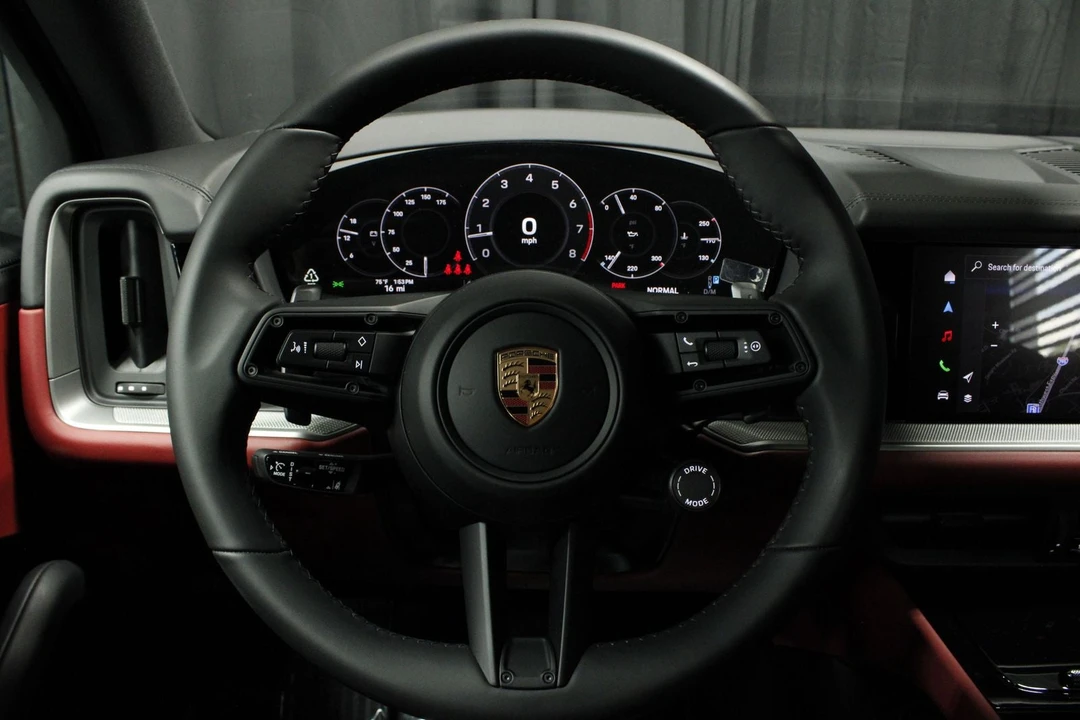 2026 Porsche 9Y0/9Y3 Cayenne - Image 11 of 31
