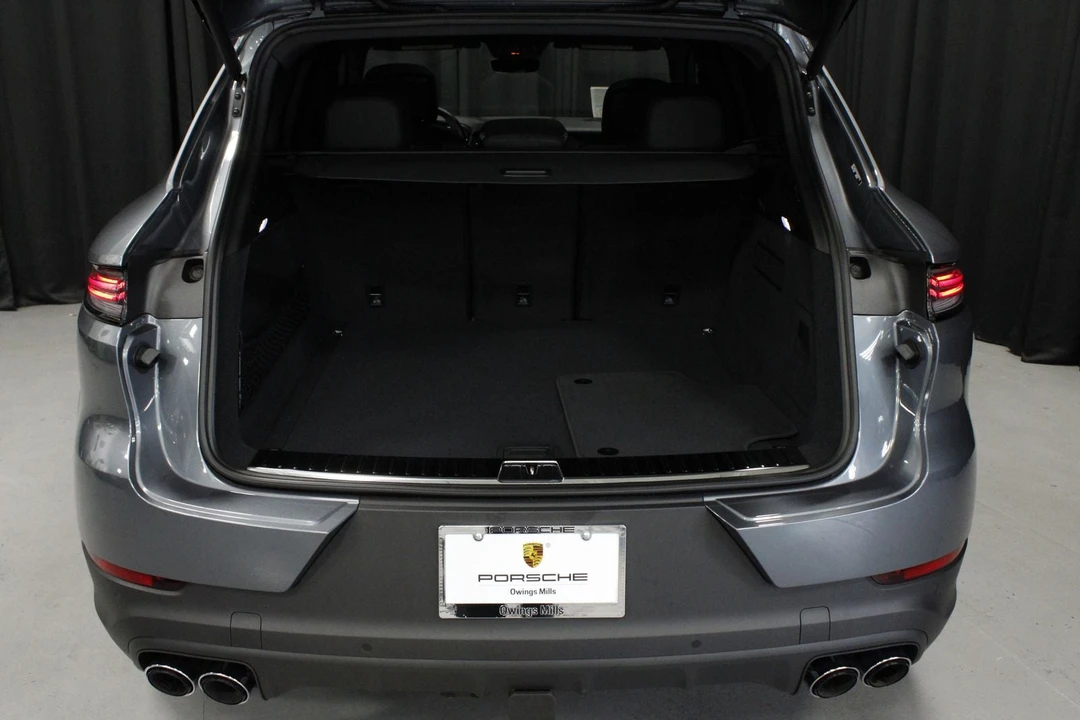 2026 Porsche 9Y0/9Y3 Cayenne - Image 17 of 31
