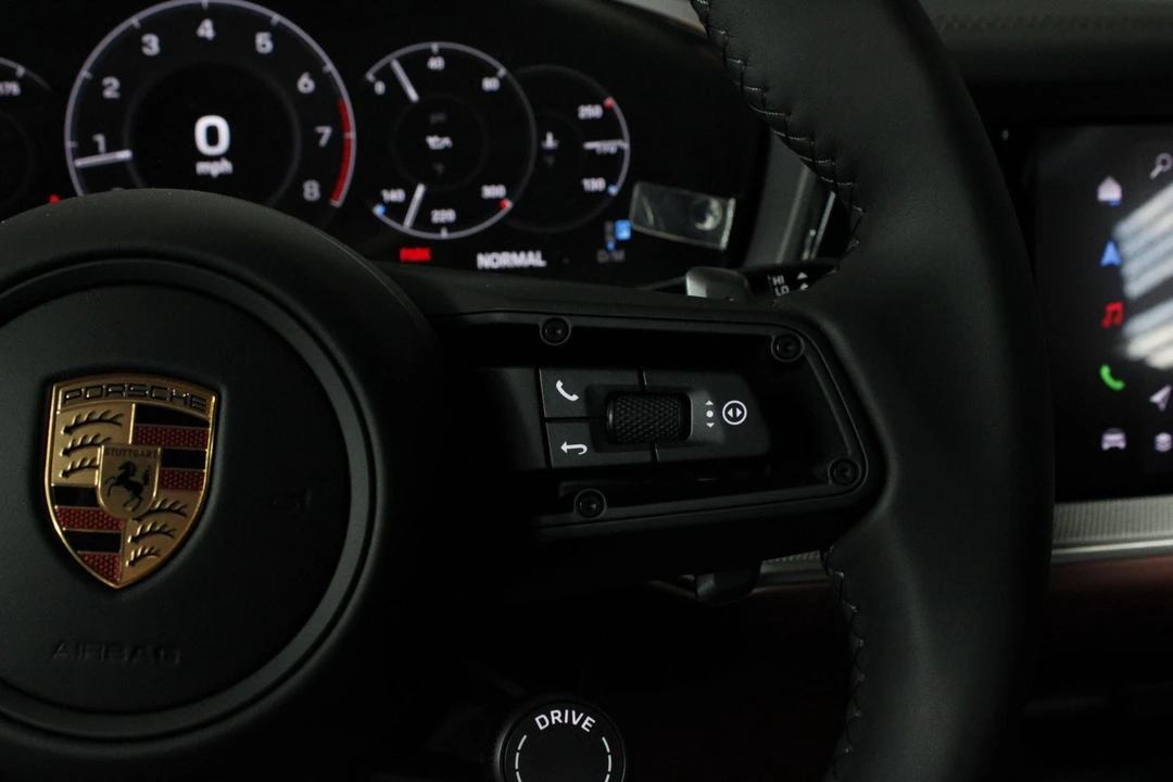 2026 Porsche 9Y0/9Y3 Cayenne - Image 26 of 31