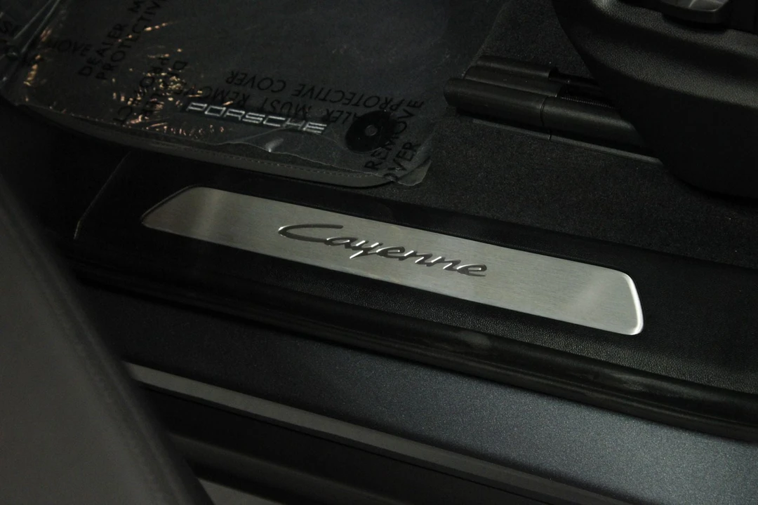 2026 Porsche 9Y0/9Y3 Cayenne - Image 29 of 31