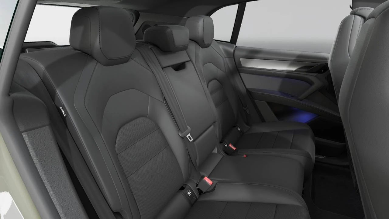 2026 Porsche 9Y0/9Y3 Cayenne - Image 13 of 14