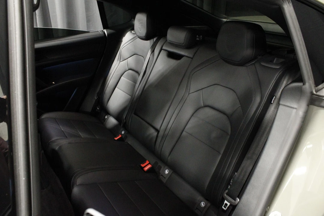 2026 Porsche 9Y0/9Y3 Cayenne Coupe - Image 21 of 31