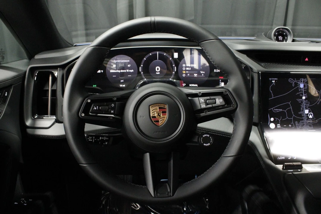 2026 Porsche 9Y0/9Y3 Cayenne Coupe - Image 22 of 31