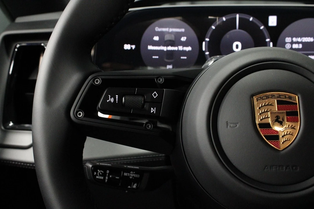2026 Porsche 9Y0/9Y3 Cayenne Coupe - Image 24 of 31