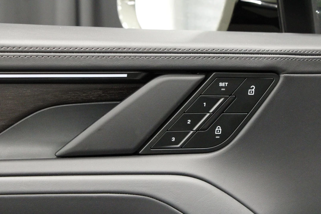 2026 Porsche 9Y0/9Y3 Cayenne Coupe - Image 29 of 31