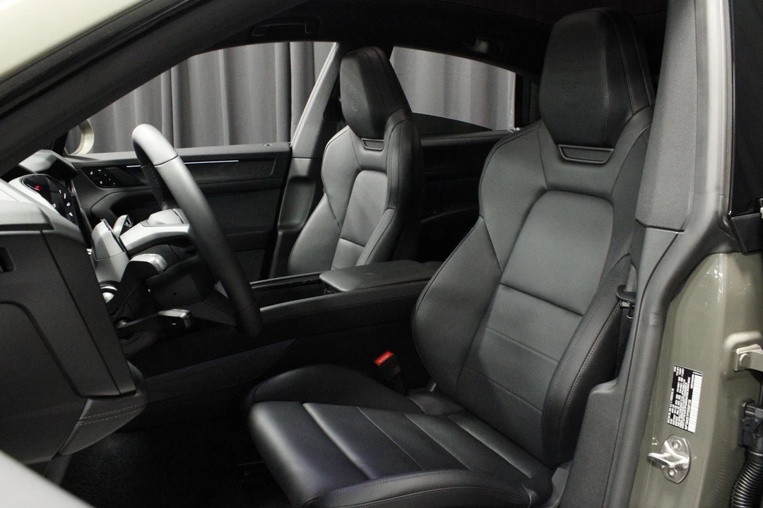 2026 Porsche 9Y0/9Y3 Cayenne Coupe - Image 5 of 31