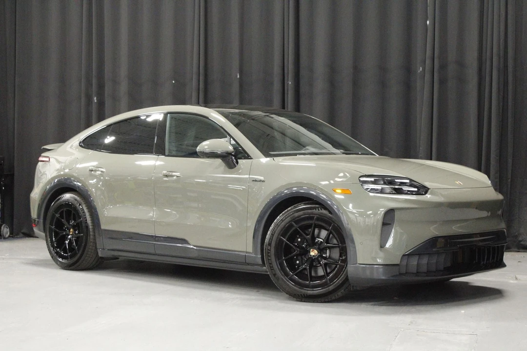 2026 Porsche 9Y0/9Y3 Cayenne Coupe - Image 9 of 31
