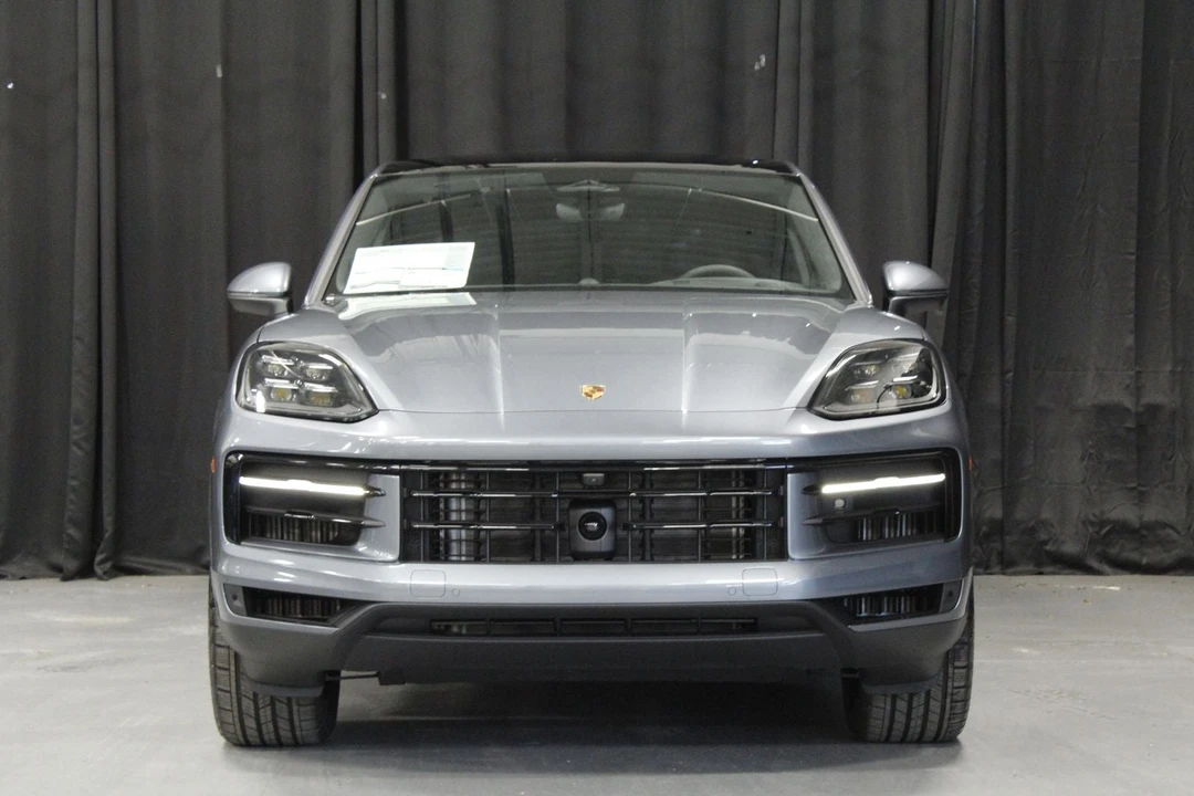 2026 Porsche 9Y0/9Y3 Cayenne Coupe - Image 10 of 31
