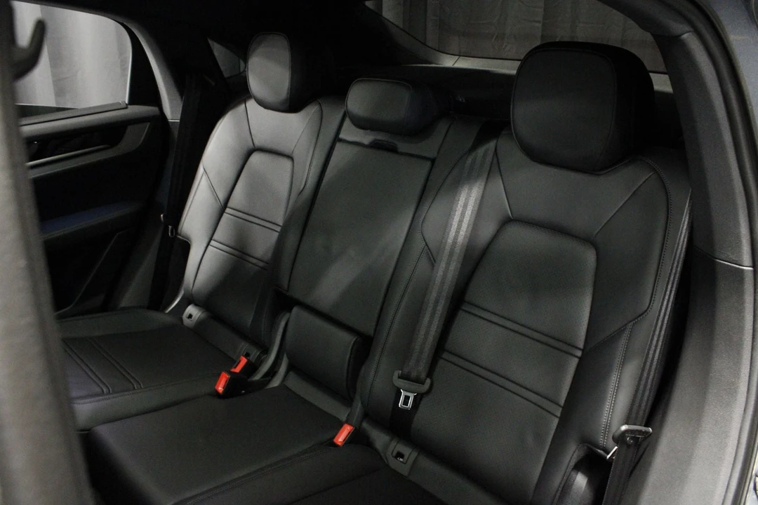 2026 Porsche 9Y0/9Y3 Cayenne Coupe - Image 21 of 31