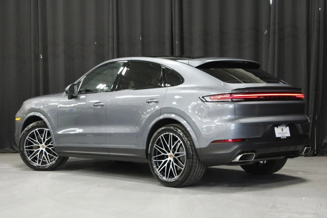 2026 Porsche 9Y0/9Y3 Cayenne Coupe - Image 3 of 31