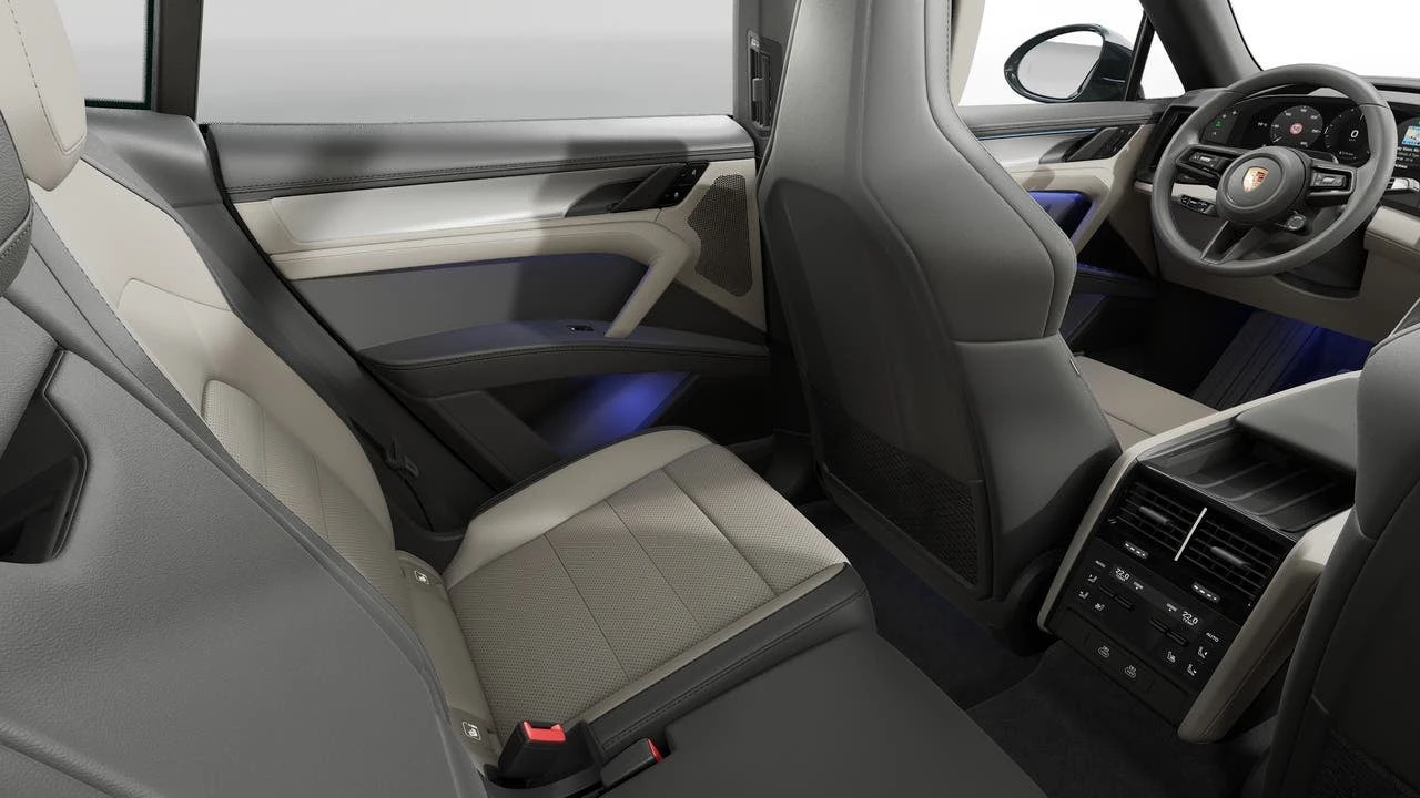 2026 Porsche Cayenne - Image 14 of 14
