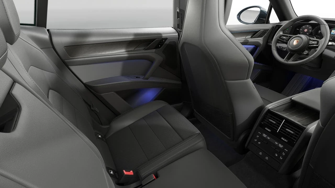 2026 Porsche 9Y0/9Y3 Cayenne - Image 14 of 14