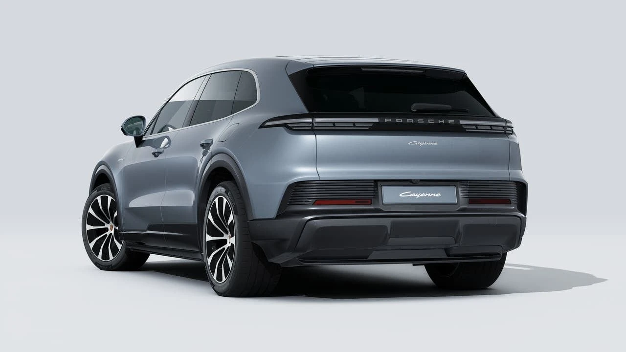 2026 Porsche 9Y0/9Y3 Cayenne - Image 3 of 14