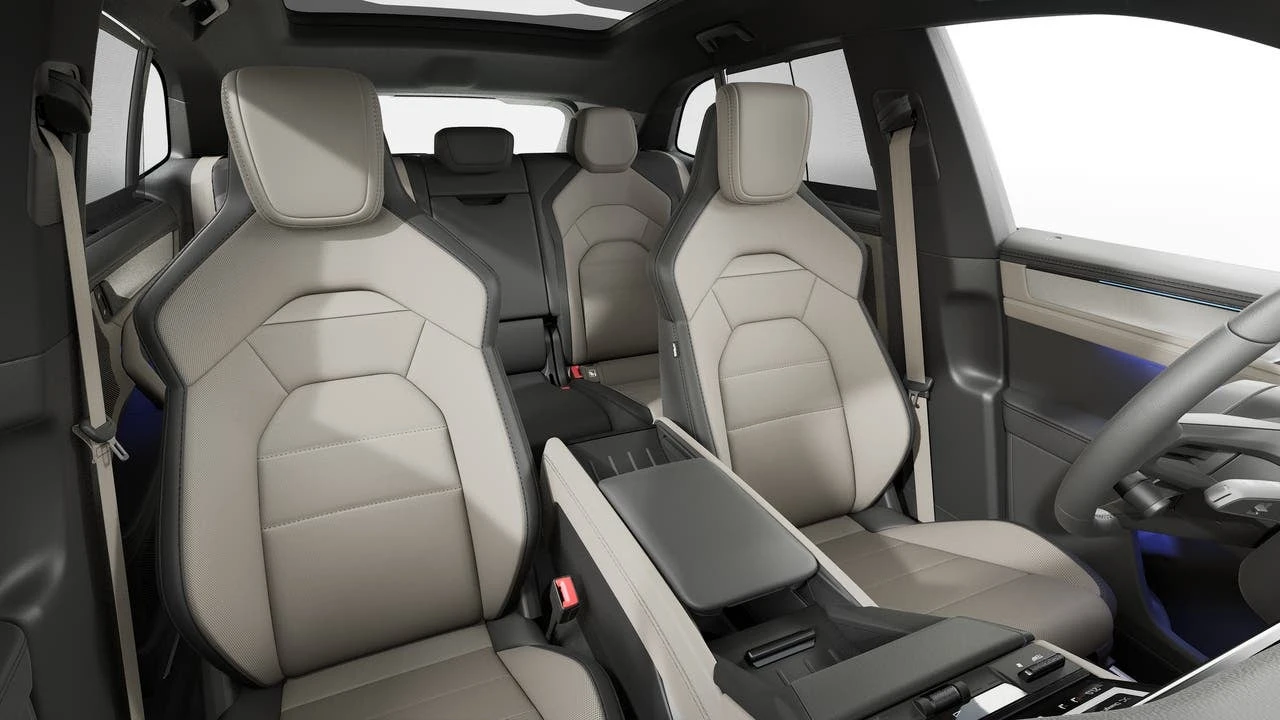 2026 Porsche 9Y0/9Y3 Cayenne - Image 12 of 14