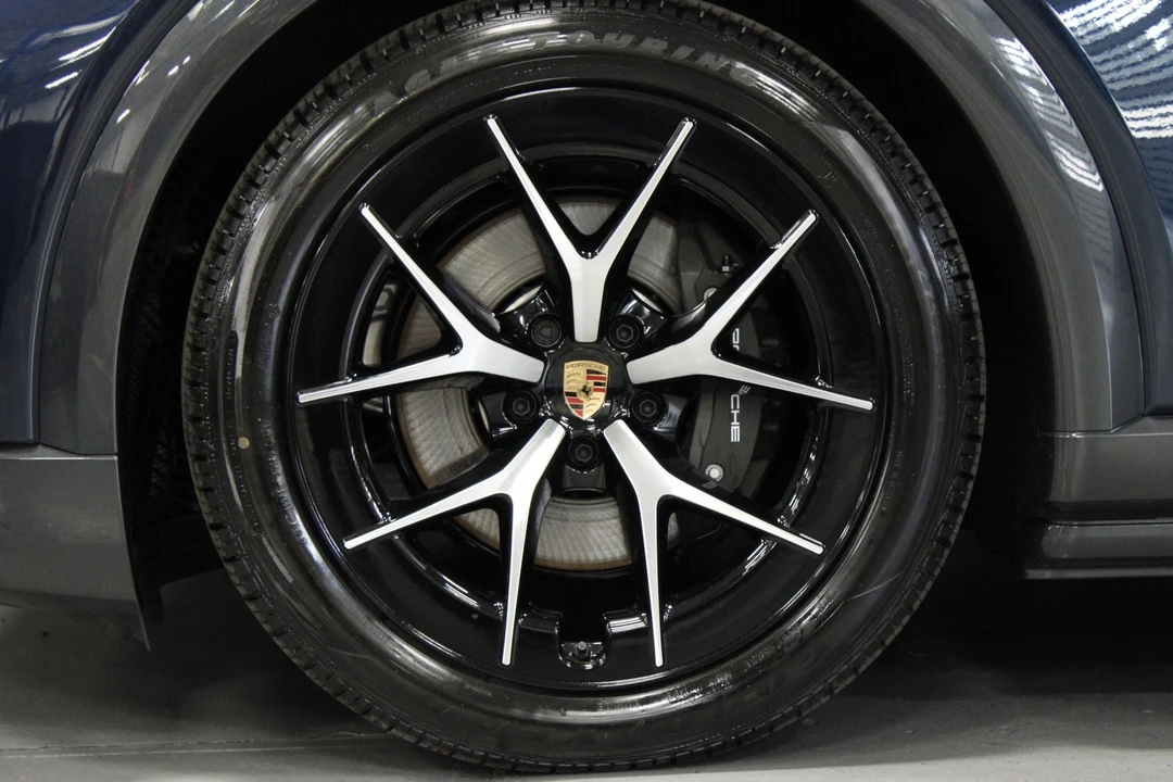 2026 Porsche 9Y0/9Y3 Cayenne - Image 9 of 31