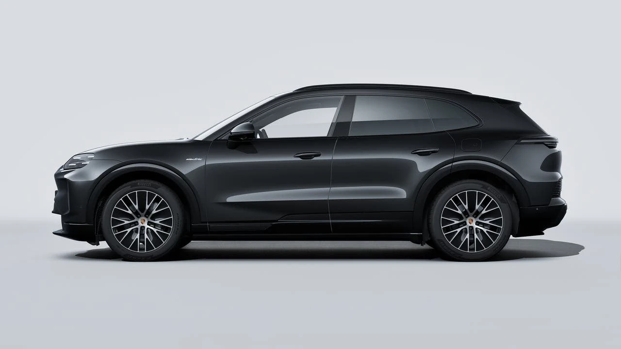 2026 Porsche 9Y0/9Y3 Cayenne - Image 2 of 14
