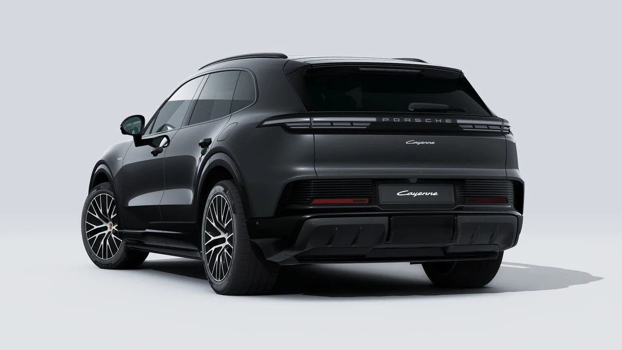 2026 Porsche 9Y0/9Y3 Cayenne - Image 3 of 14