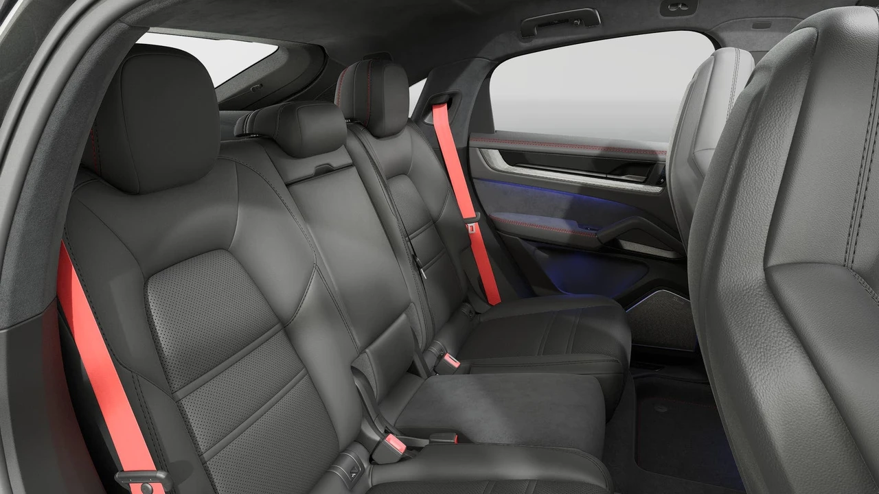2026 Porsche 9Y0/9Y3 Cayenne GTS - Image 13 of 14