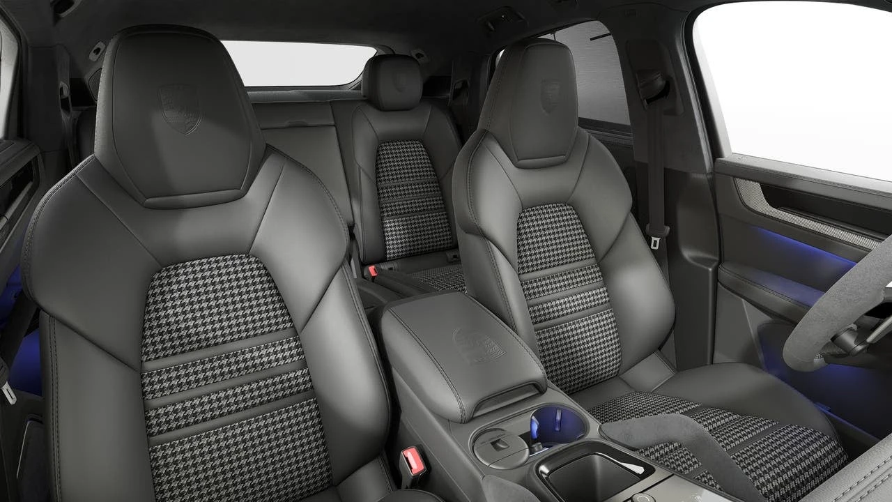 2026 Porsche 9Y0/9Y3 Cayenne GTS - Image 12 of 14