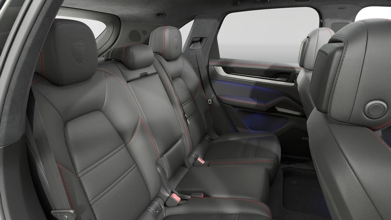 2026 Porsche 9Y0/9Y3 Cayenne GTS - Image 13 of 14