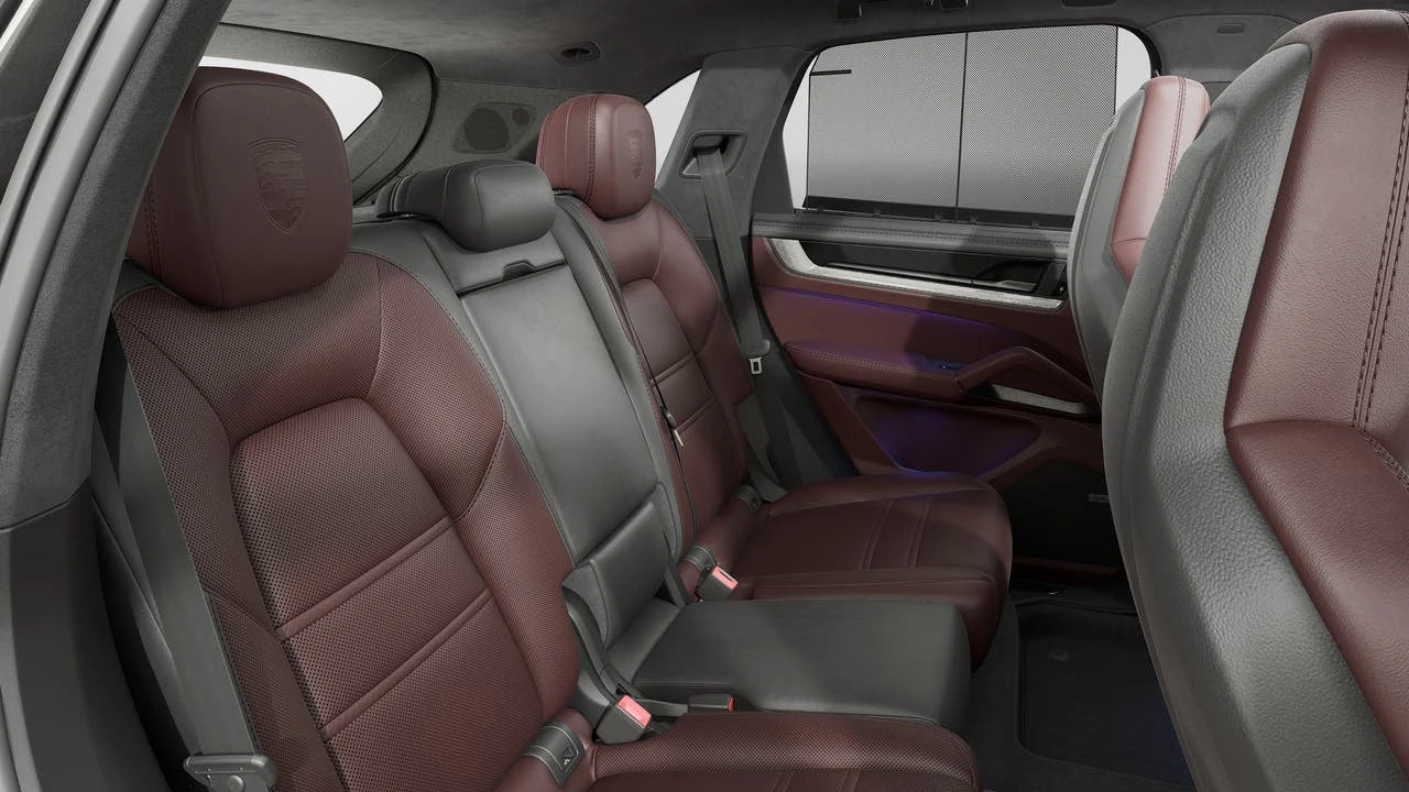 2026 Porsche 9Y0/9Y3 Cayenne GTS - Image 13 of 14
