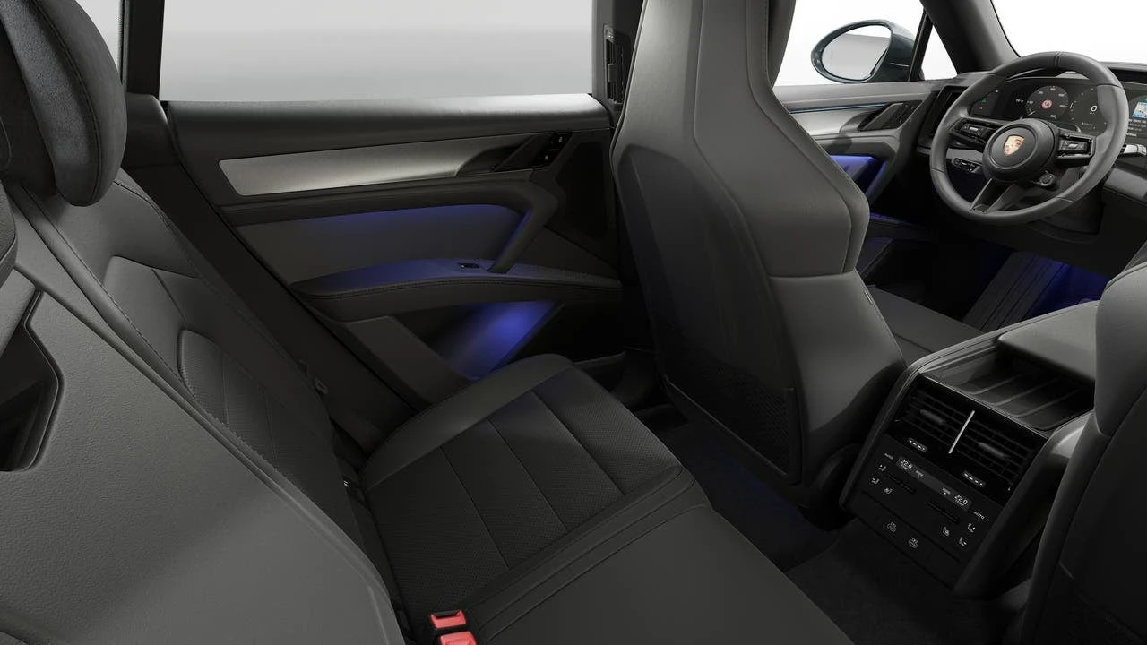 2026 Porsche 9Y0/9Y3 Cayenne Coupe - Image 14 of 14