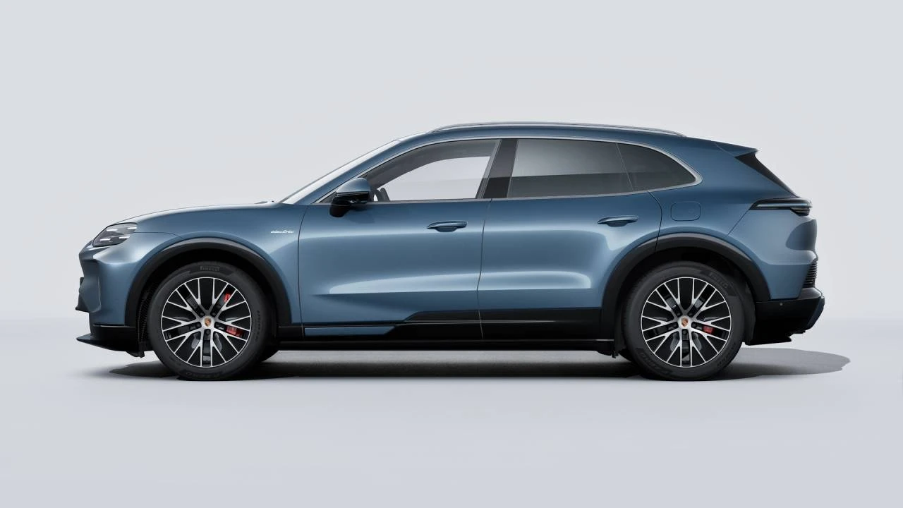 2026 Porsche 9Y0/9Y3 Cayenne - Image 2 of 14