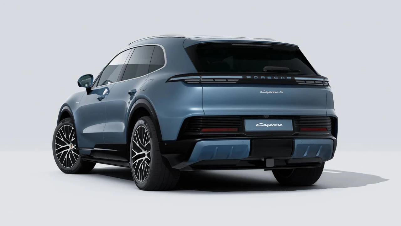 2026 Porsche 9Y0/9Y3 Cayenne - Image 3 of 14