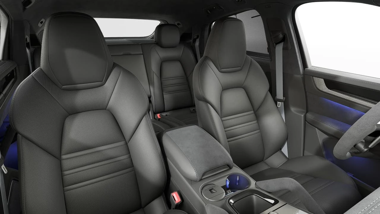 2026 Porsche 9Y0/9Y3 Cayenne Turbo GT - Image 12 of 14