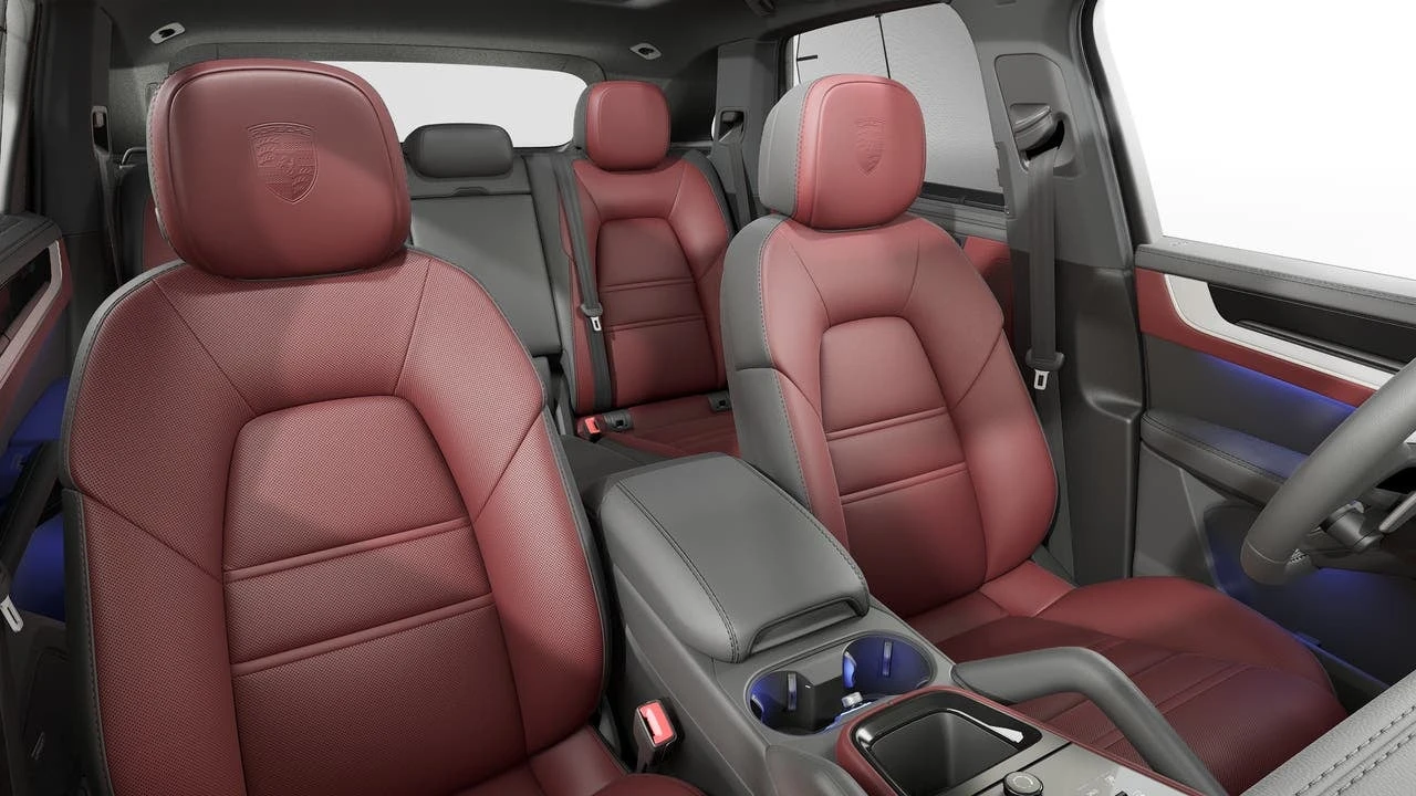 2026 Porsche Cayenne - Image 12 of 14
