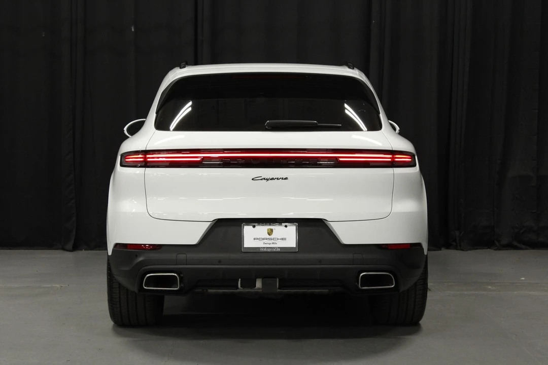 2026 Porsche 9Y0/9Y3 Cayenne - Image 4 of 31