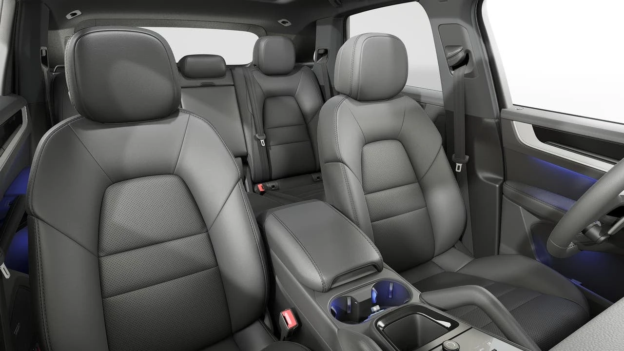 2026 Porsche 9Y0/9Y3 Cayenne - Image 12 of 14