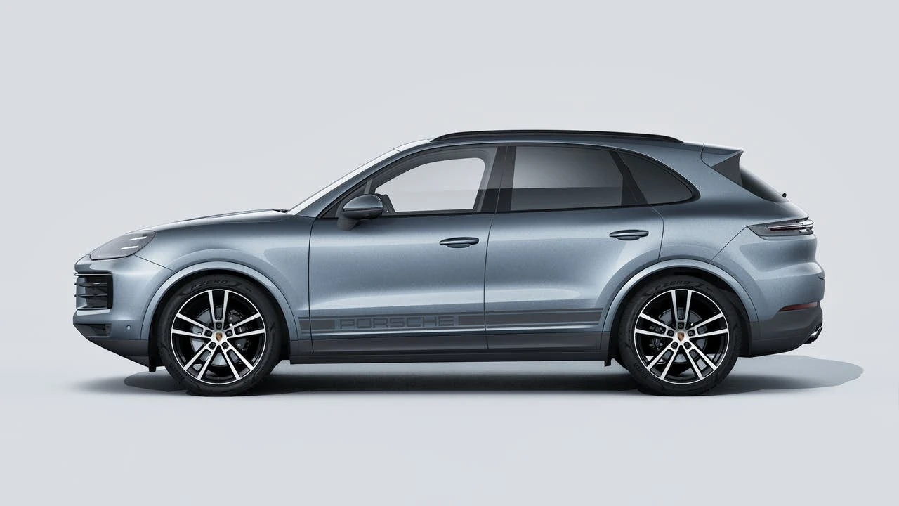 2026 Porsche 9Y0/9Y3 Cayenne - Image 2 of 14