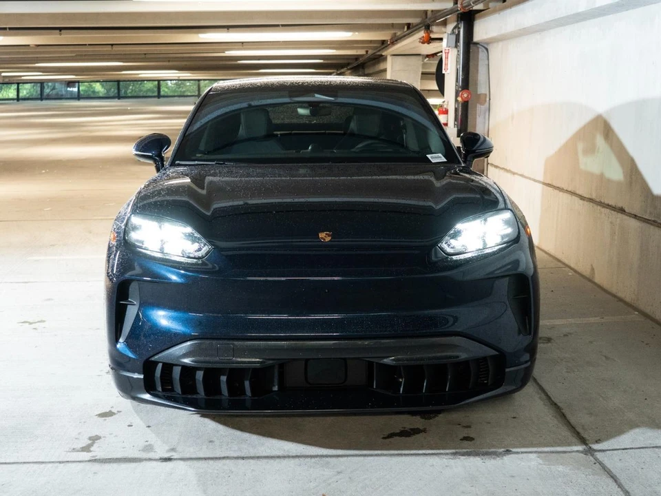 2026 Porsche 9Y0/9Y3 Cayenne Coupe - Image 6 of 27