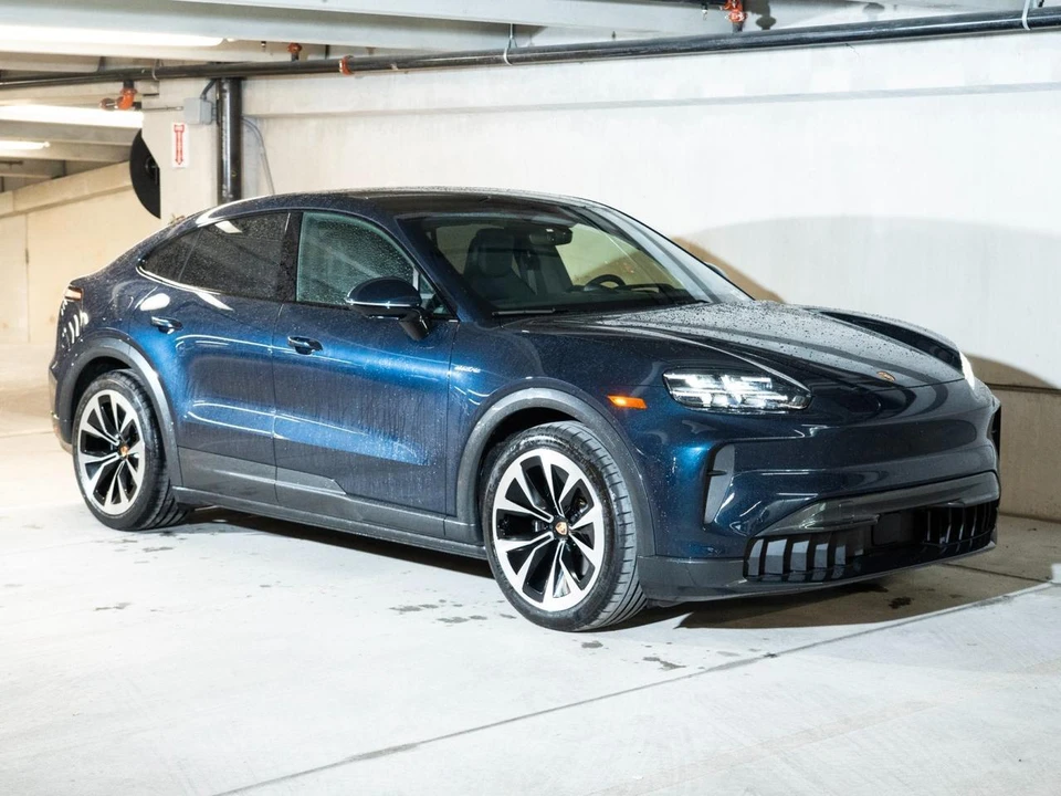 2026 Porsche 9Y0/9Y3 Cayenne Coupe - Image 7 of 27