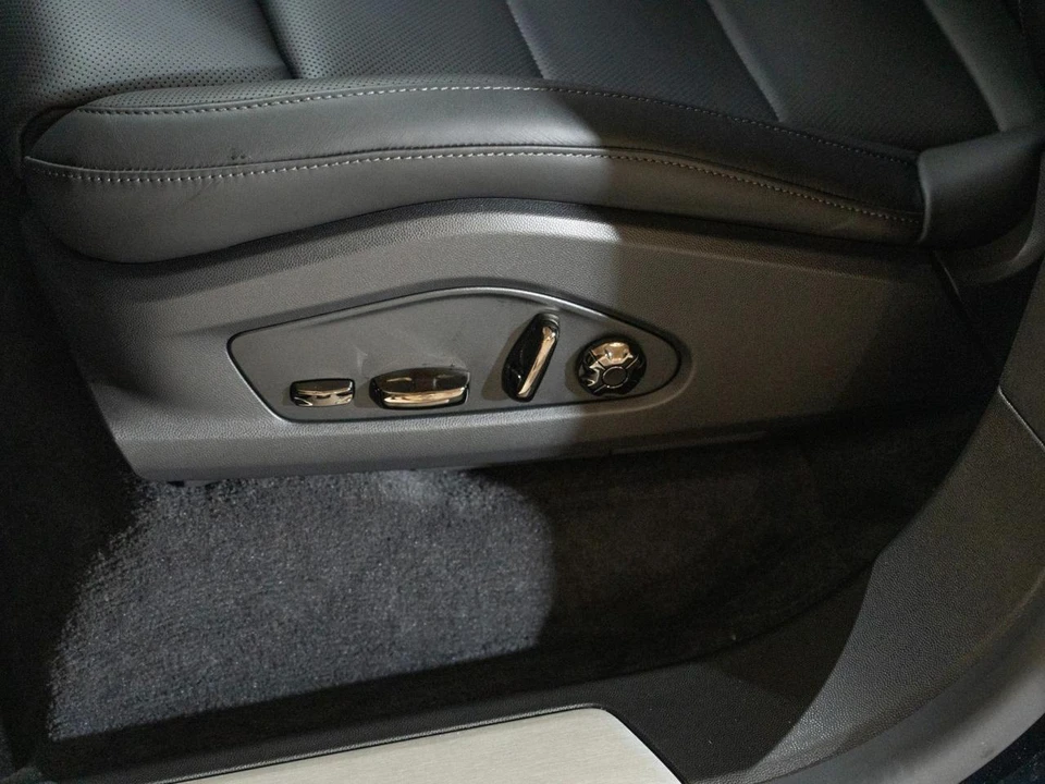 2026 Porsche 9Y0/9Y3 Cayenne Coupe - Image 12 of 27