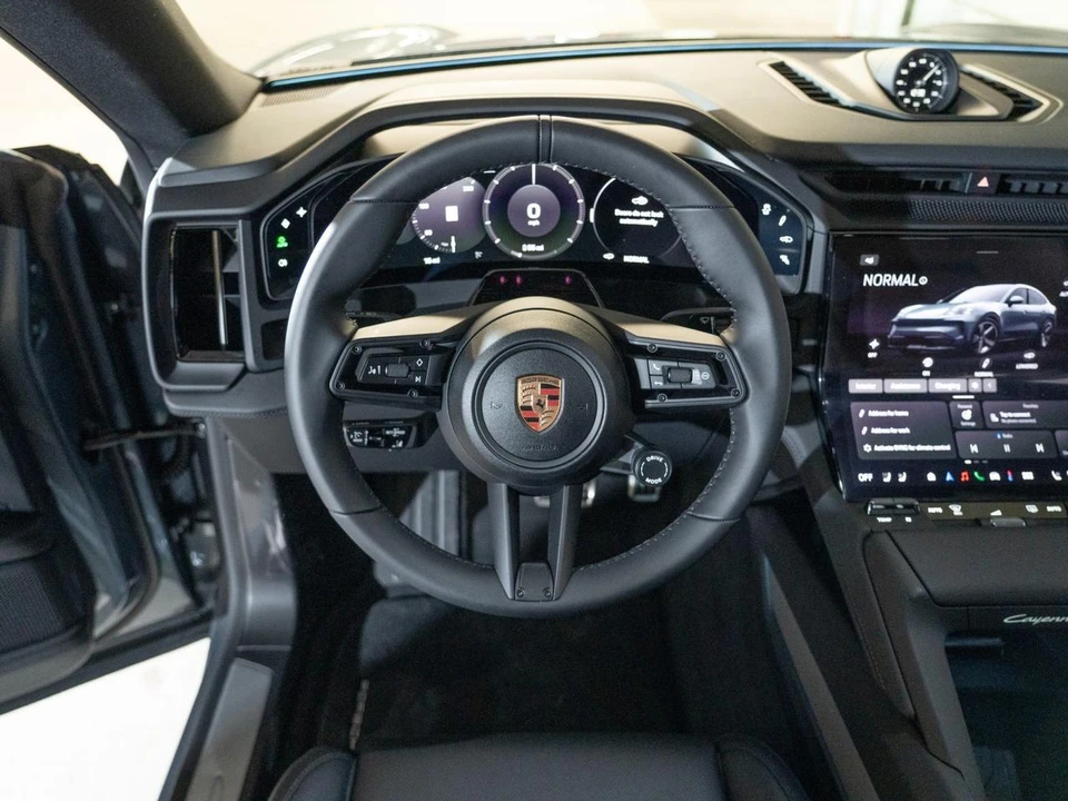 2026 Porsche 9Y0/9Y3 Cayenne Coupe - Image 23 of 23