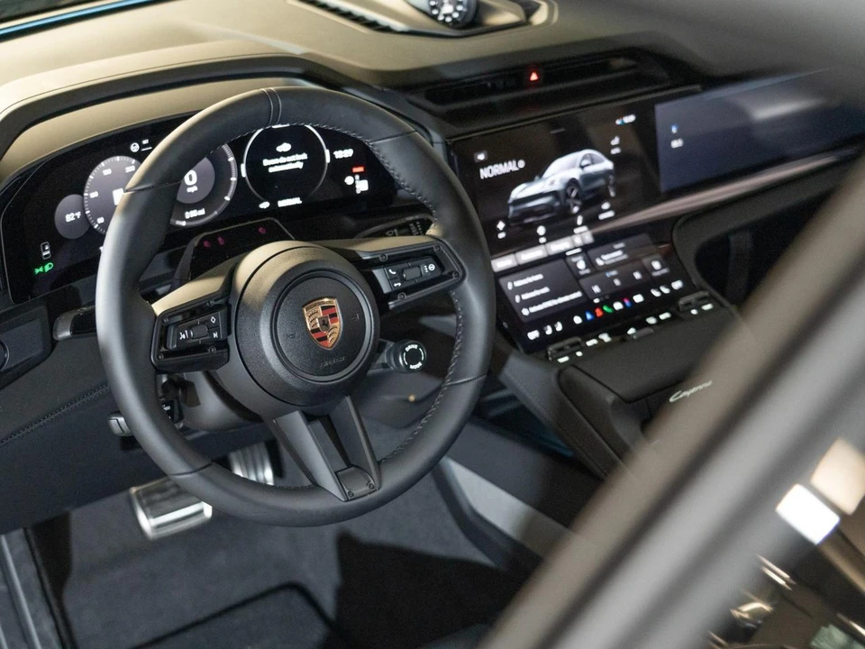2026 Porsche 9Y0/9Y3 Cayenne Coupe - Image 12 of 23
